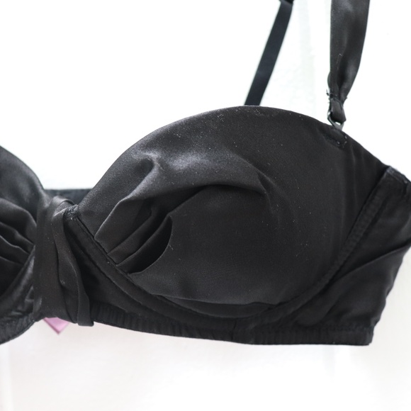 Sophie & me 32A Black Bra Thick Straps | Strapless - Picture 2 of 8